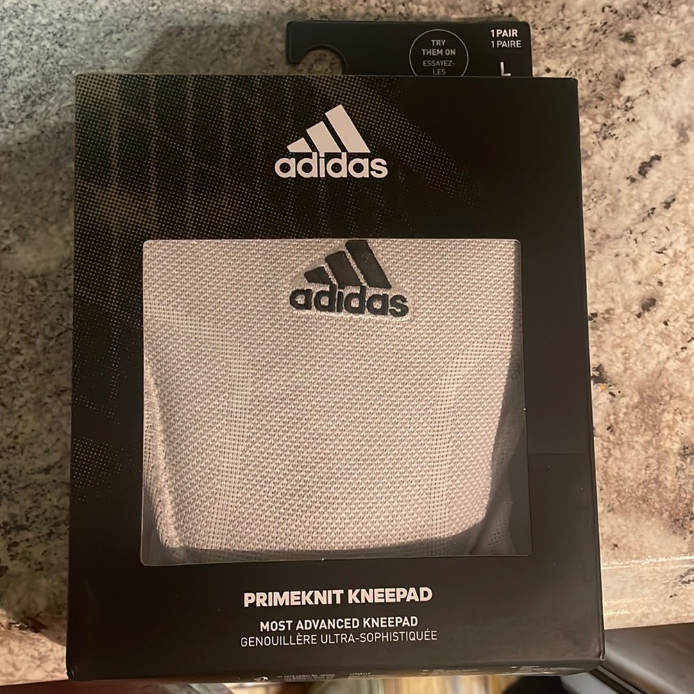 Adidas primeknit volleyball knee pads. Brand new. Women large